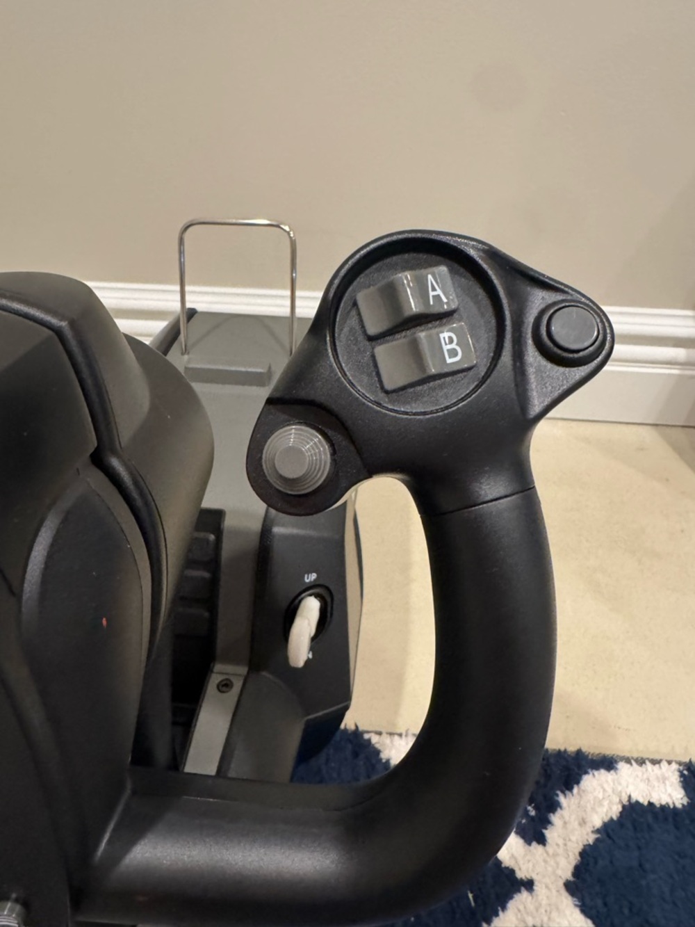 Thrustmaster Boeing Black Flight Yoke Controller - Picture 3 of 5